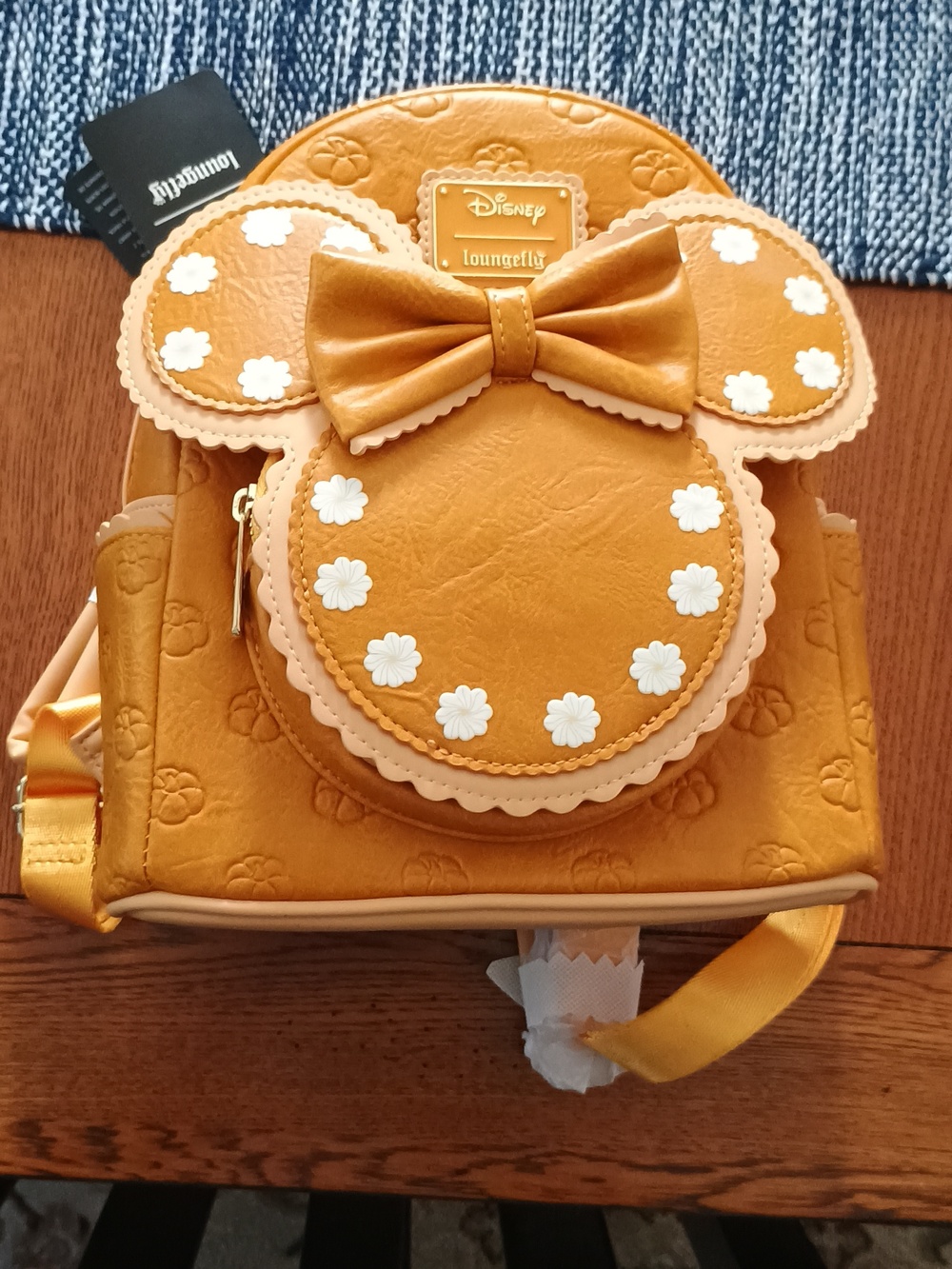 New Loungefly Minnie Mouse Disney Pumpkin Pie Scented Mini Backpack Scented